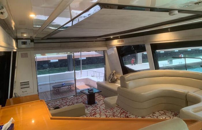 Dream Yacht charter dubai 80 ft image 6