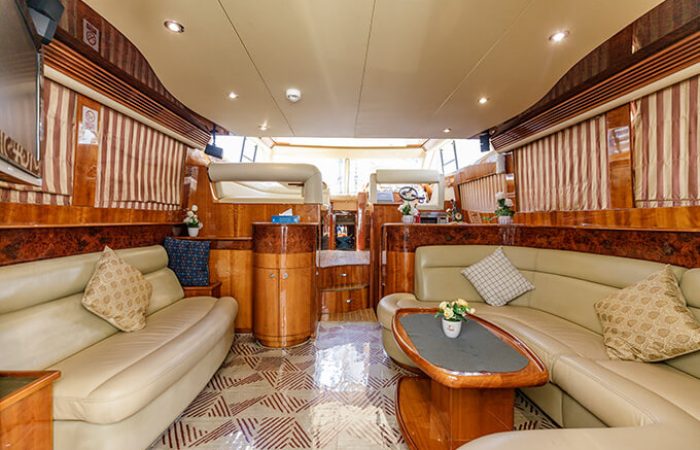 Luxury Rental yacht dubai 58 ft image 4