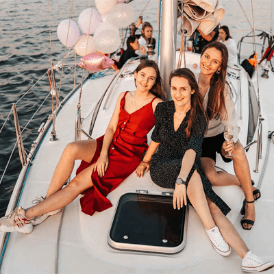 birthday celebration on yacht in dubai